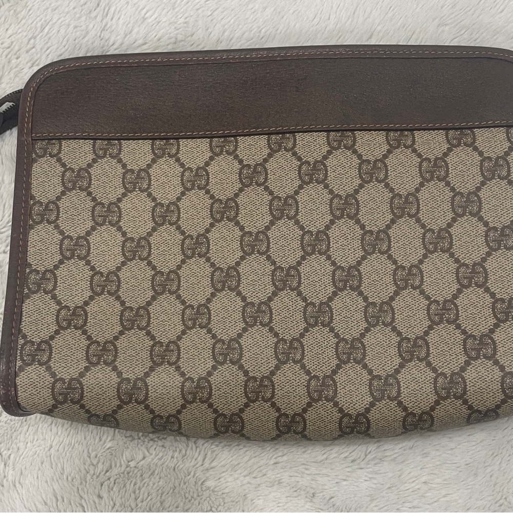 Gucci  Monogram Pouch. - Picture 4 of 15